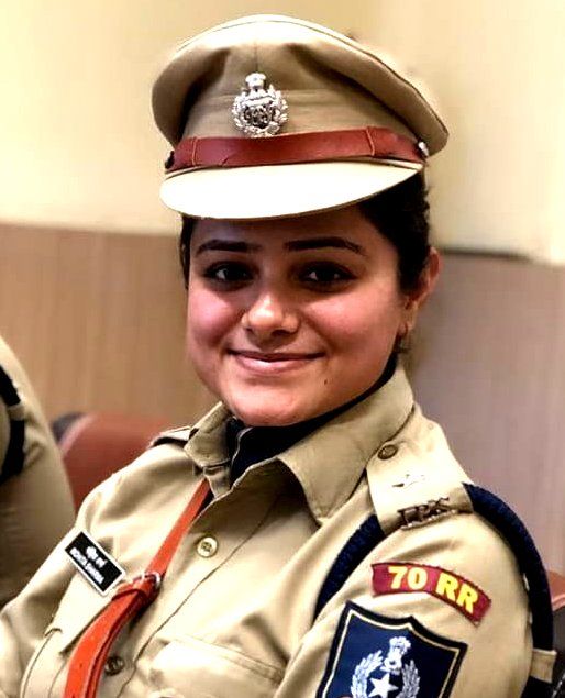 Mohita Sharma IPS officer Wiki, Bio, Profile, Caste and Family Details revealed