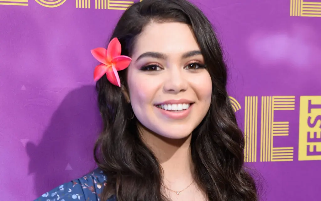 Auli’i Cravalho Net Worth 2022